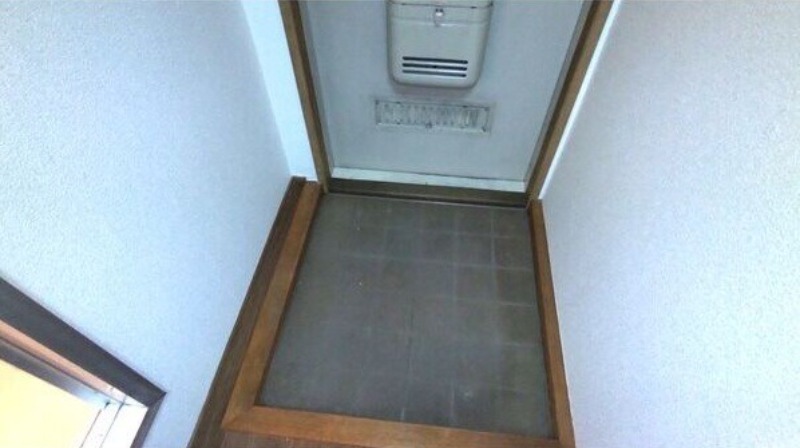 玄関　図面と現状に相違がある場合には現状を優先