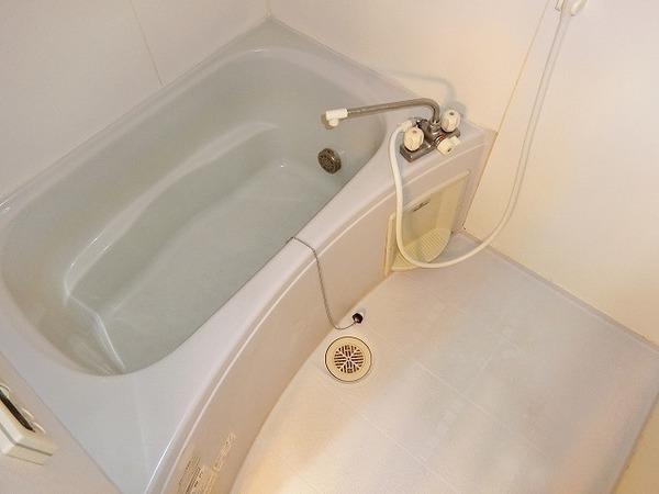 バス・シャワールーム　キレイな浴室です！