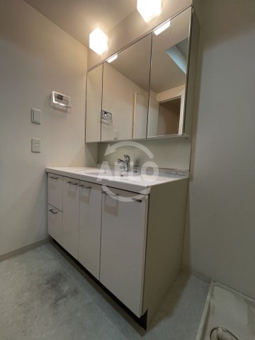 洗面設備　アーデンタワー福島ウエスト　独立洗面台