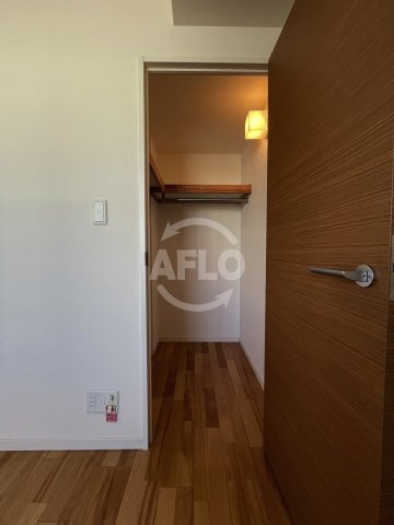 収納　アーデンタワー福島ウエスト　ウォークインクローゼット