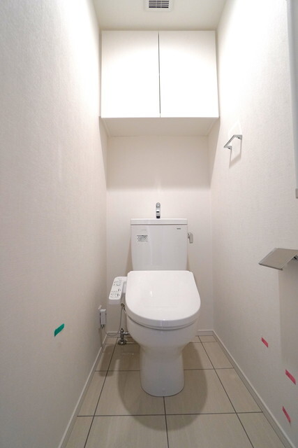 トイレ　※写真は同タイプ住戸です。