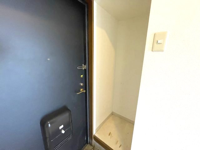 収納　イメージとして同マンション他部屋を表示しています