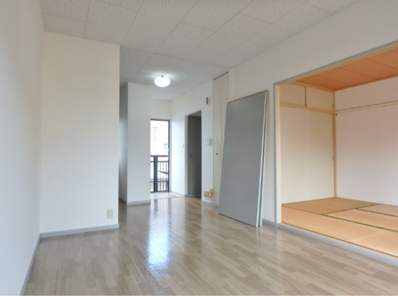 居室・リビング　図面と現状に相違がある場合には現状を優先