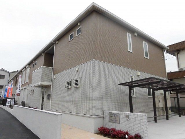 建物外観　スタイリッシュな外観です。