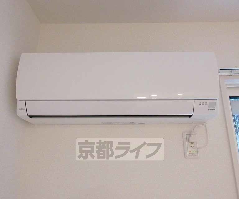 その他設備　エアコン付き・