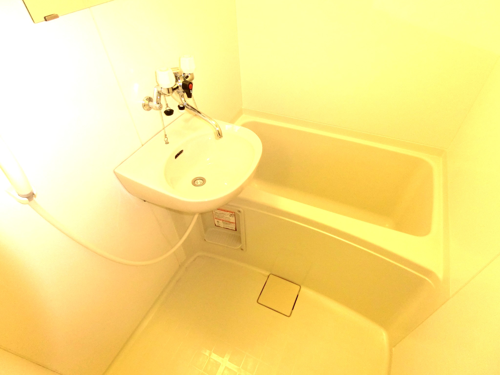 バス・シャワールーム　綺麗なバスルームです☆