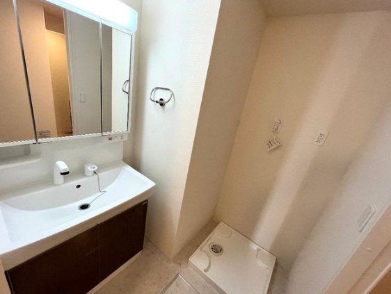 洗面設備　※建築中のため参考写真