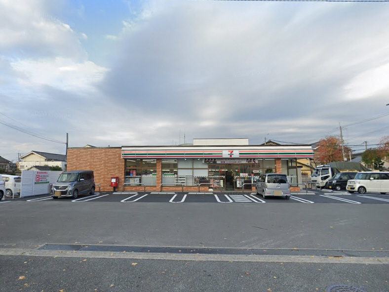 コンビニ　セブンイレブン（コンビニ）まで70m