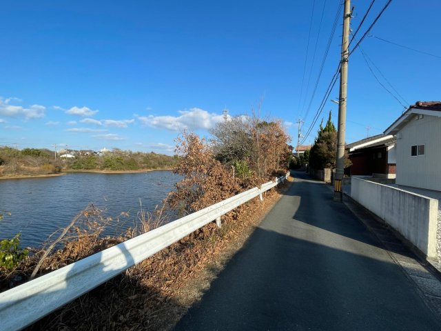 眺望　レイクサイドの物件となっており、落ち着く場所です。