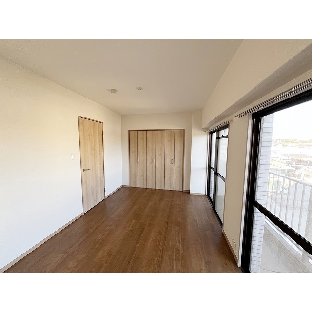 その他部屋・スペース　玄関側洋室