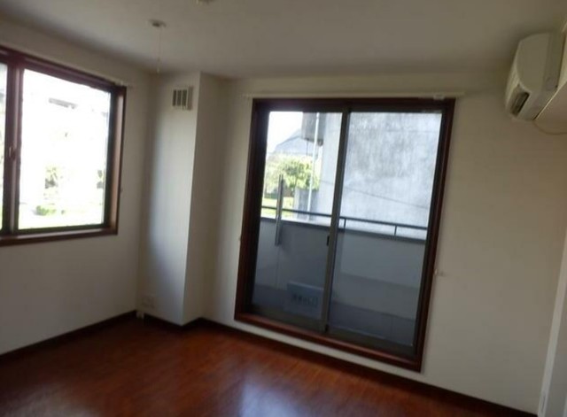 居室・リビング　室内