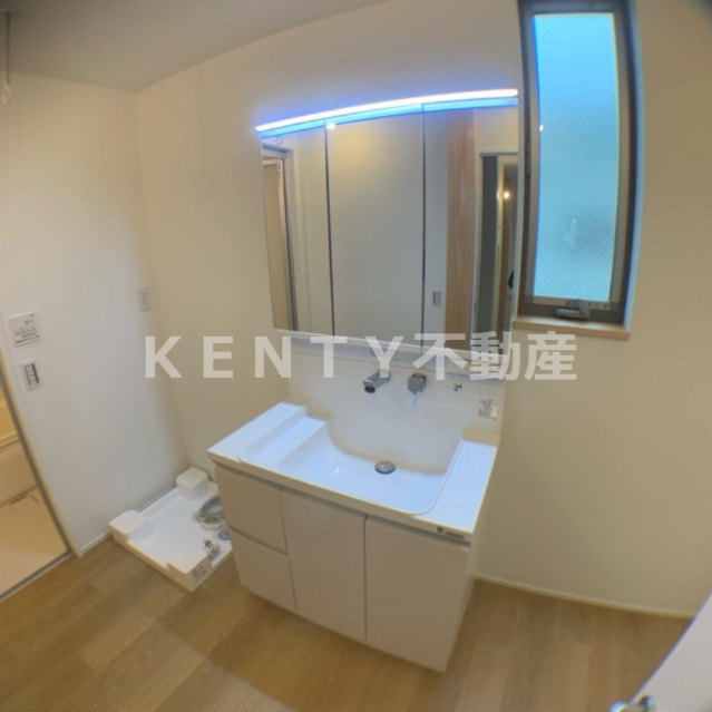 洗面設備　忙しい朝には欠かせない洗面所です