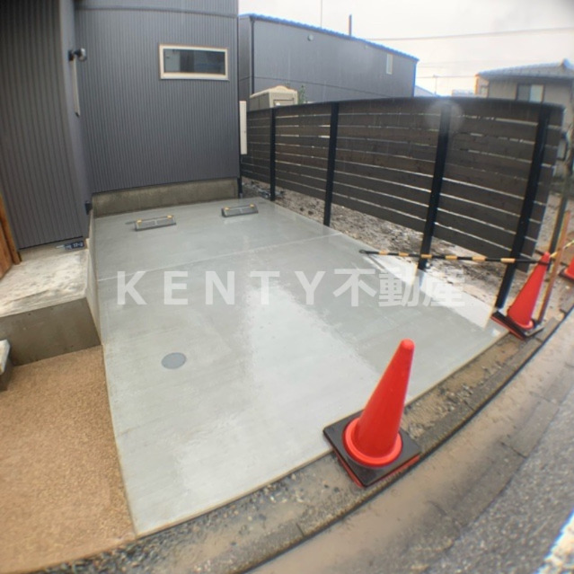 駐車場　車をお持ちの方に嬉しい駐車場付きの物件です