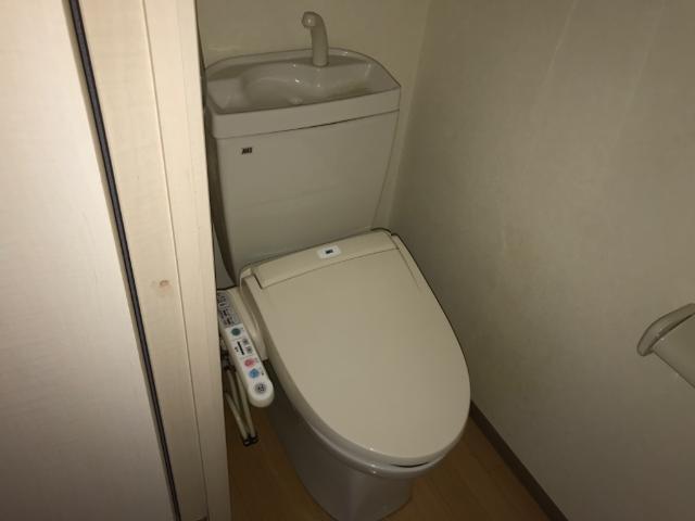 トイレ　シャワー付トイレ