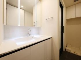 洗面設備　写真は同タイプ住居です