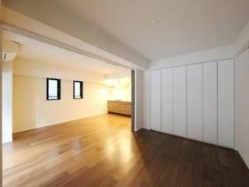 収納　写真は同タイプ住居です