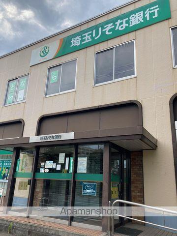 銀行　（株）埼玉りそな銀行／東岩槻支店（銀行）まで823m