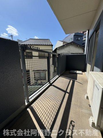 バルコニー　内装は別部屋の参考写真です。