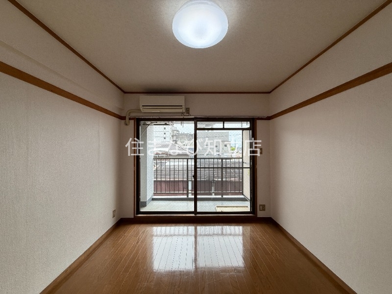 居室・リビング　同型タイプ