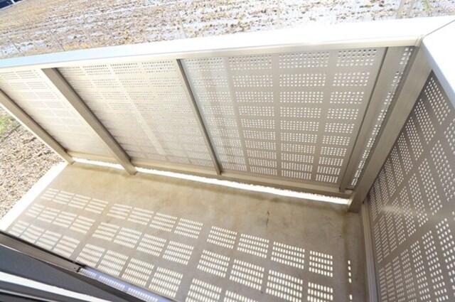 バルコニー　テラス