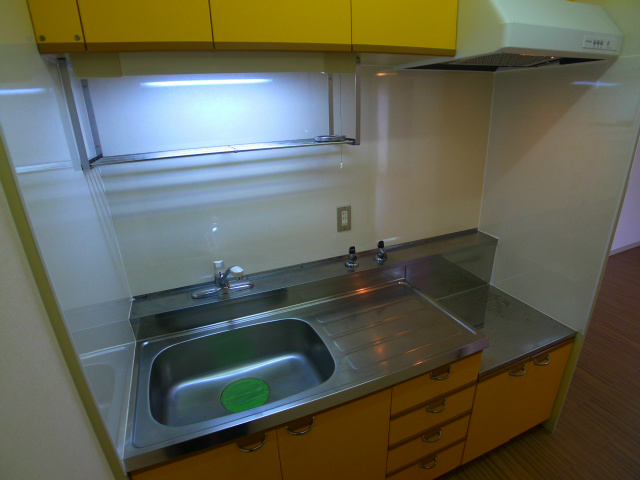 キッチン　写真は101号