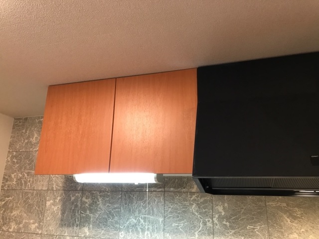 収納　吊り戸棚