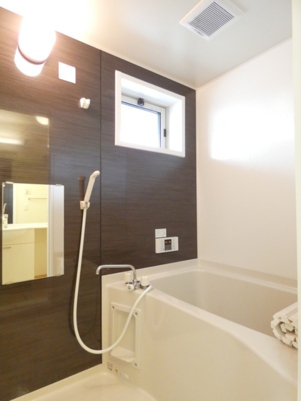 バス・シャワールーム　図面と現状に相違がある場合には現状を優先