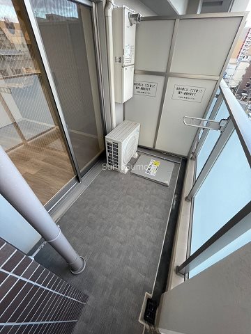 バルコニー　外からの目が気にならないバルコニーで洗濯物が干せます