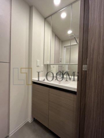 洗面設備　コンフォリア・リヴ本町WESTQ　独立洗面台