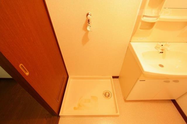 その他設備　室内洗濯機置場です。