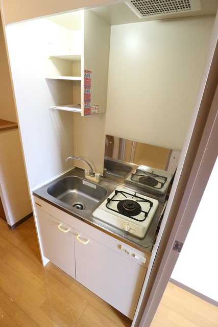 キッチン　※写真は他号室です