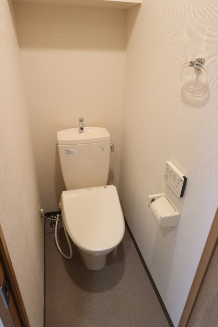 トイレ　※写真は他号室です