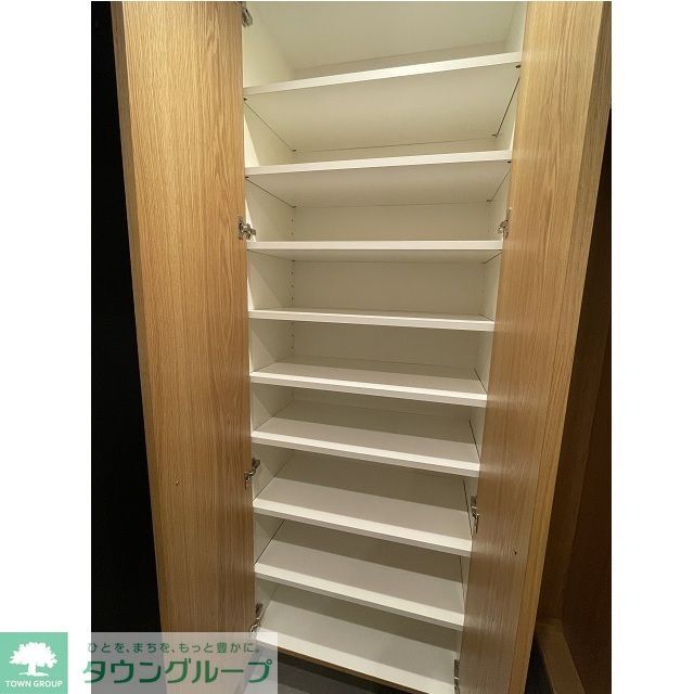 収納　シューズボックス