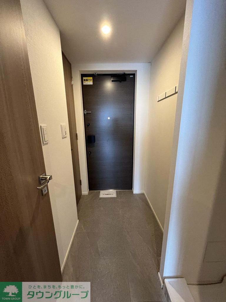 玄関　エントランス