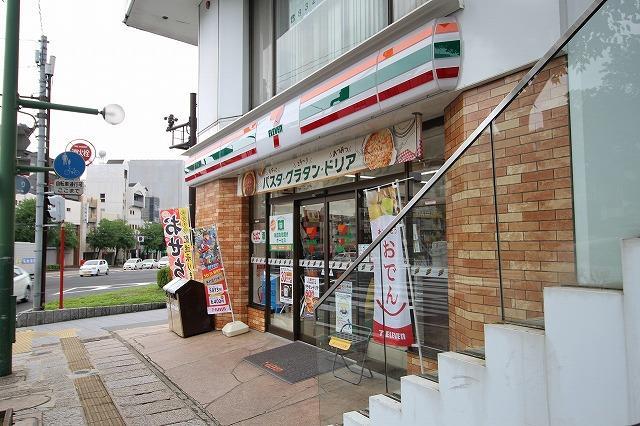 コンビニ　セブンイレブン（コンビニ）まで350m
