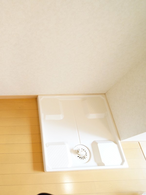 その他設備　室内洗濯機置き場完備。