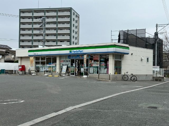 コンビニ　ファミリーマート福岡原田一丁目店（コンビニ）まで169m