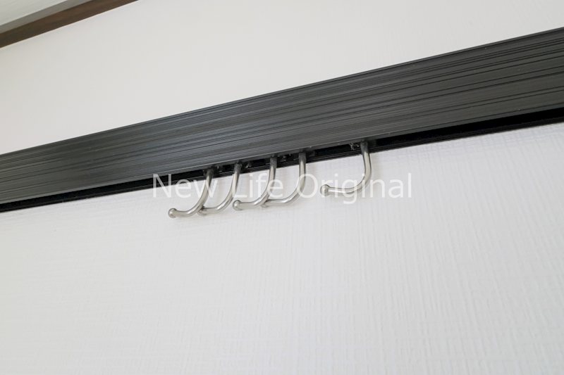 その他設備　レールフックがあるのでお荷物を壁掛け出来ます☆