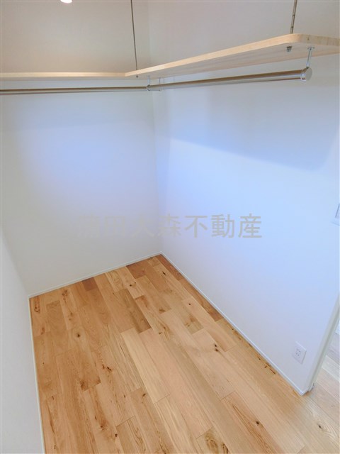 収納　大型収納　ウォークインクローゼット