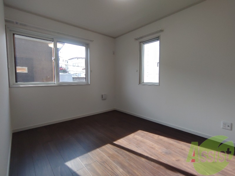 その他部屋・スペース　洋室も６帖ございます。寝室としてご利用できます。