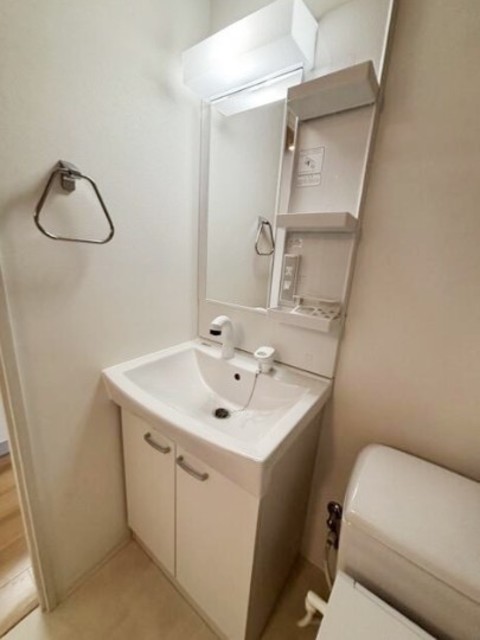 洗面設備　同仕様写真