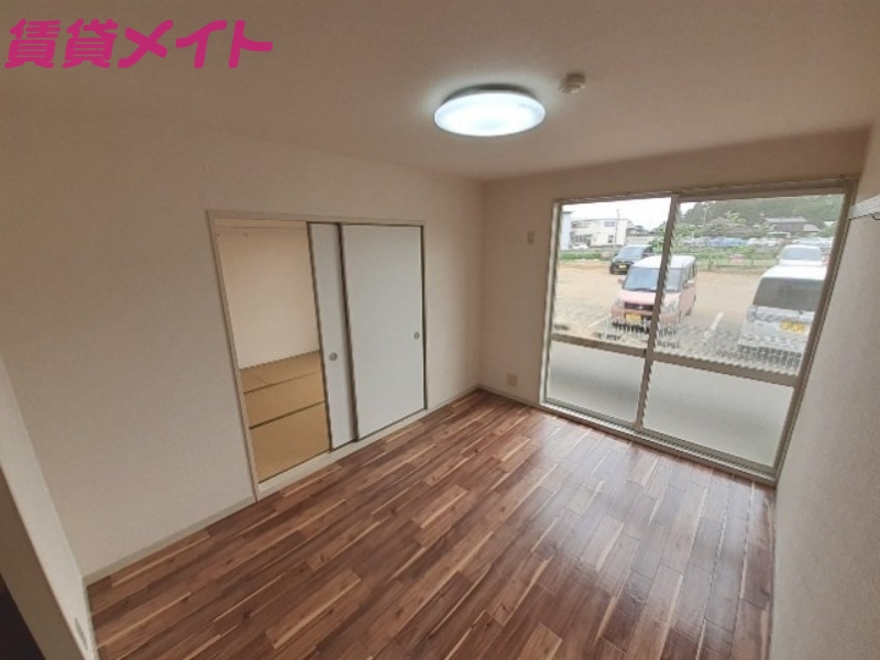 居室・リビング　同型参考写真