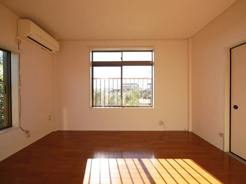 その他部屋・スペース　南側洋室6帖