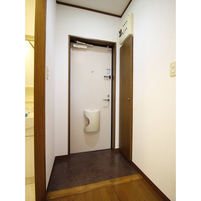 玄関　物件画像