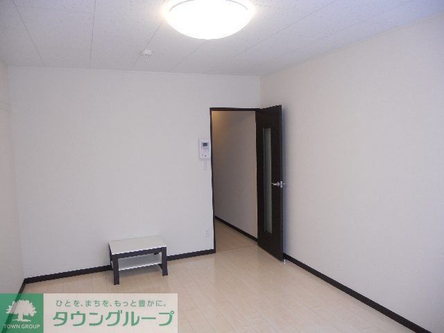 居室・リビング　同タイプの部屋の写真です