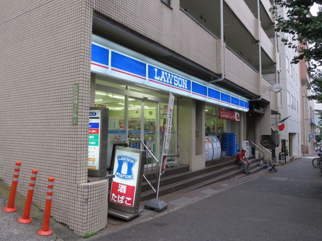 コンビニ　ローソン本郷一丁目店（コンビニ）まで155m