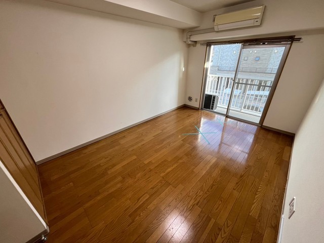 居室・リビング　洋間