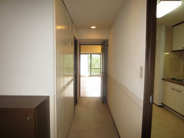 玄関　★お問い合わせは、地域密着のタウンハウジングまで★