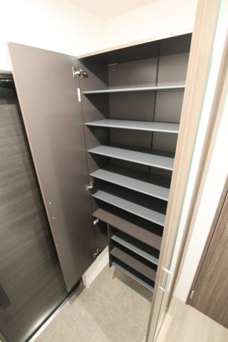 収納　シューズボックス
