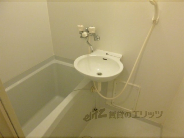 バス・シャワールーム　ユニットバス